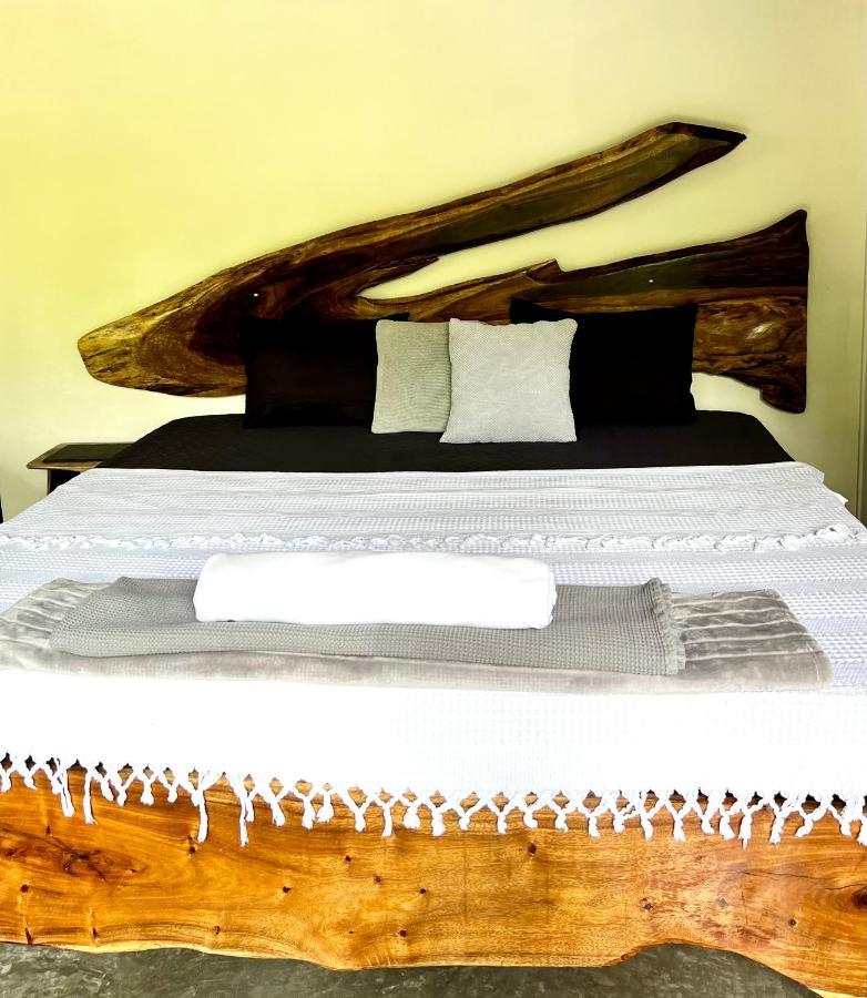 Villa Whispering Wisdom à Cahuita Extérieur photo