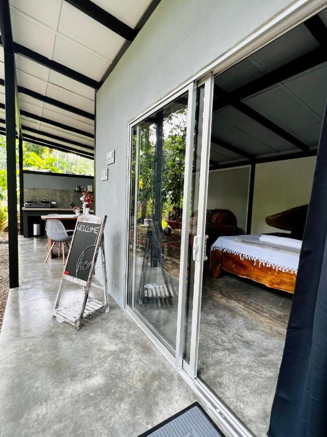 Villa Whispering Wisdom à Cahuita Extérieur photo
